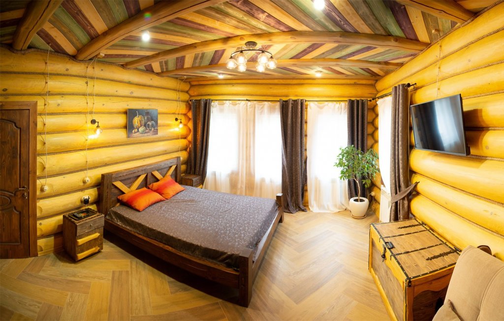 Гостевой дом Медоед Суздаль, Номер с большой кроватью и диваном